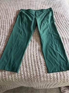 Green Athleta Style Travel Pants